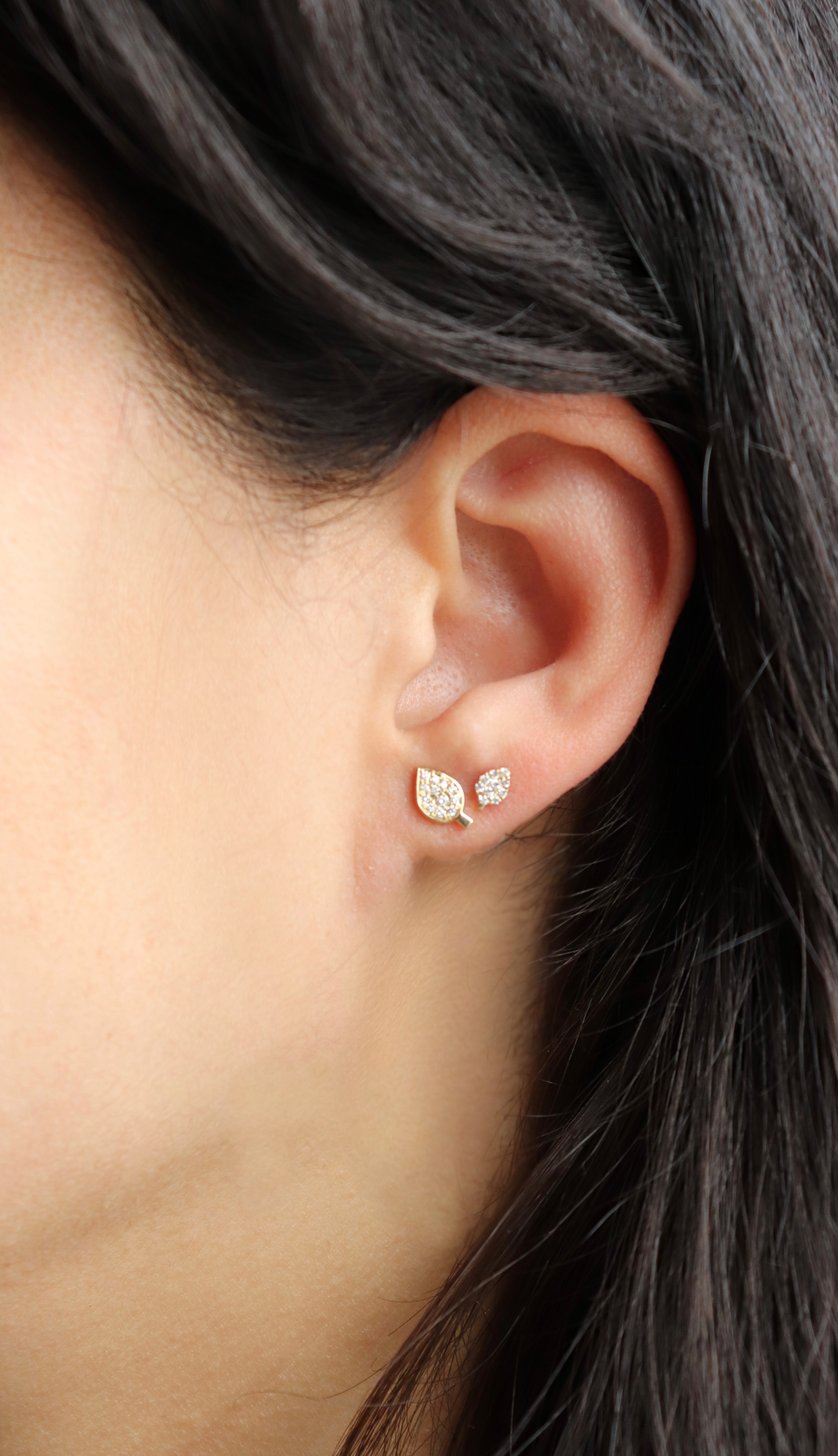 BEECH STUD EARRING BABYLEAF yellow gold diamond pavé