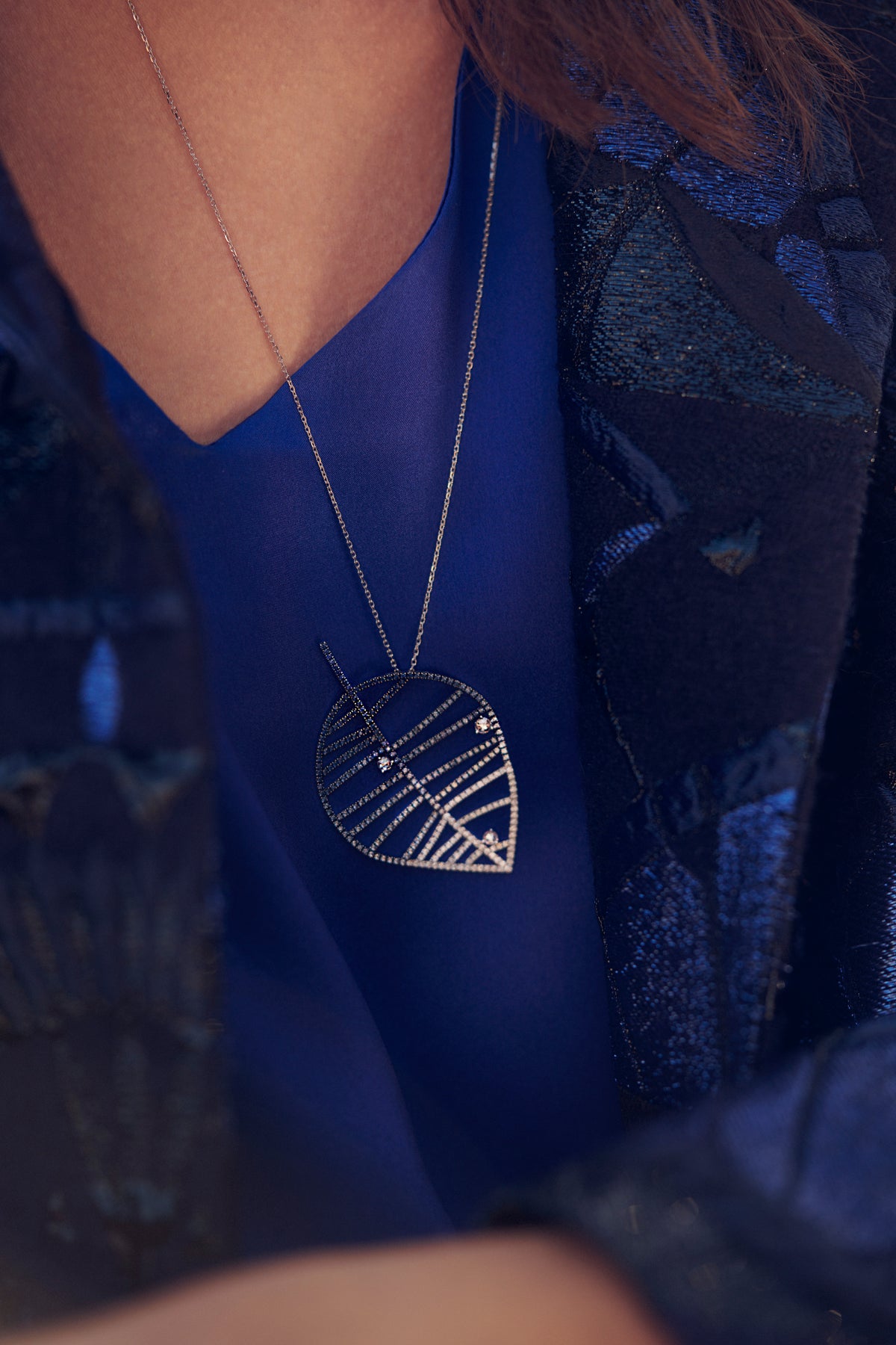 BEECH PENDANT - DEWDROPS L white gold diamond blue sapphire pavé