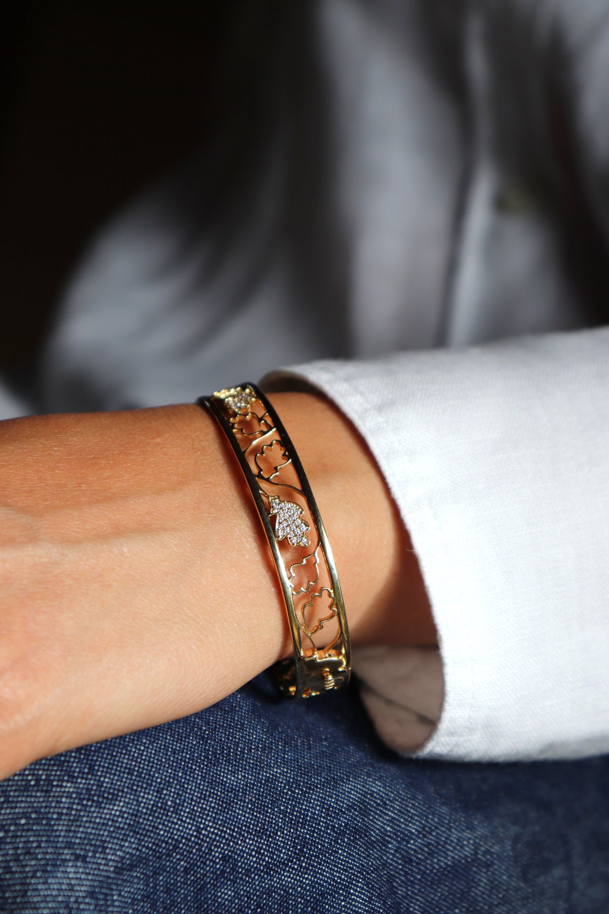 OAK BANGLE BRACELET yellow gold diamond pavé